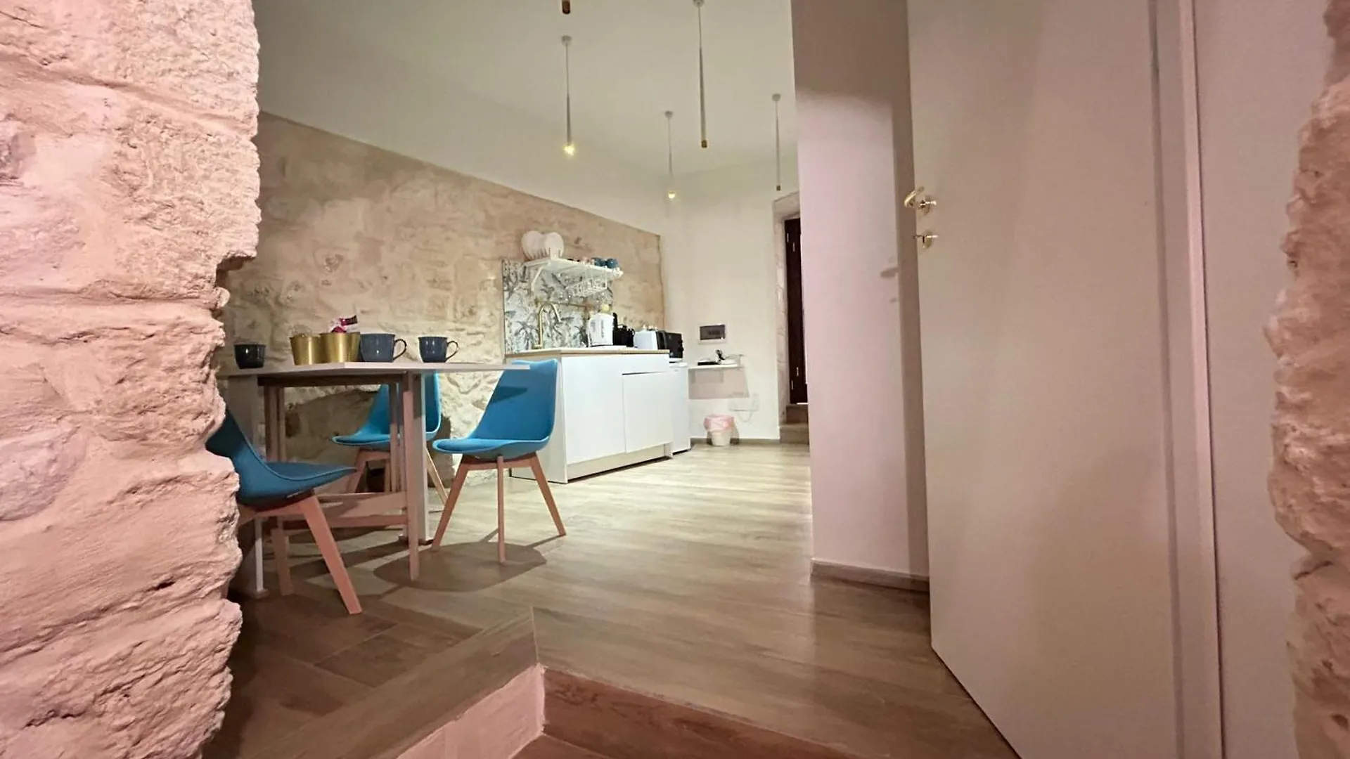 A Casa Di Rita Apartment Bari 0*,  Italy